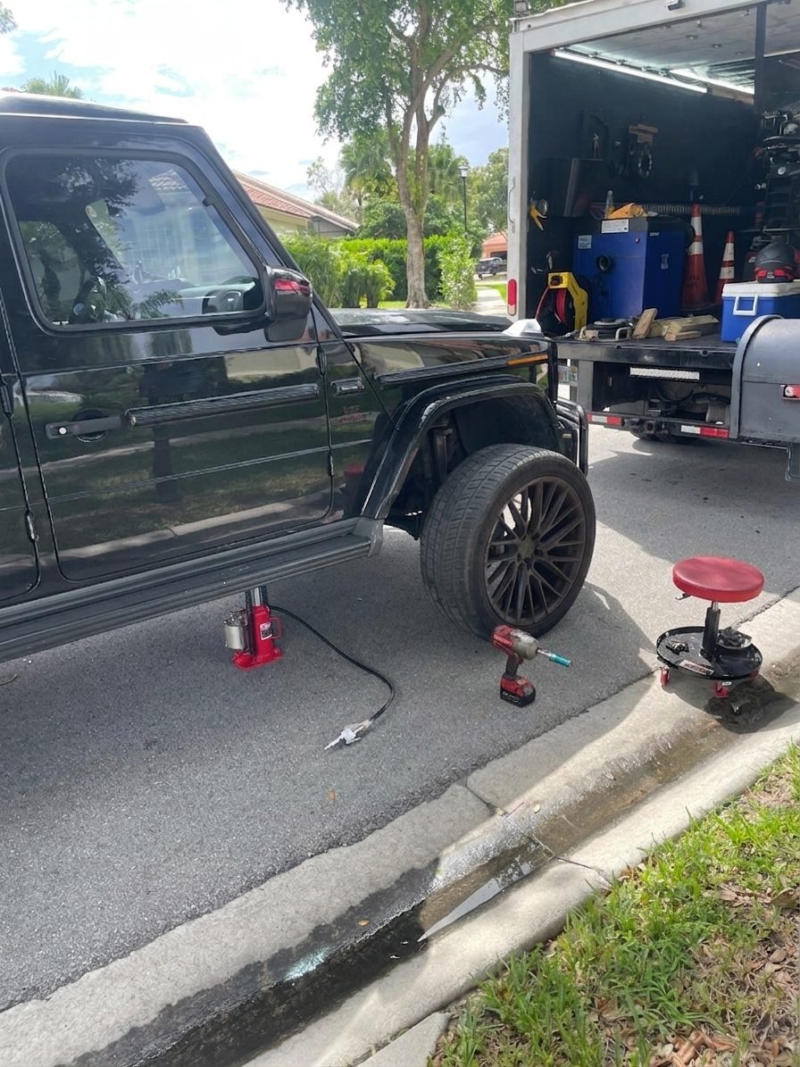 Mercedes G-Wagon mobile tire service Boca Raton
