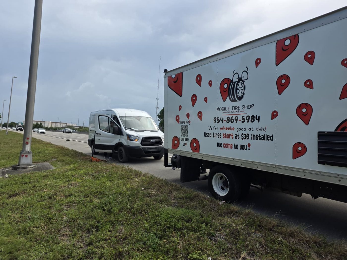 Highway emergency mobile tire service